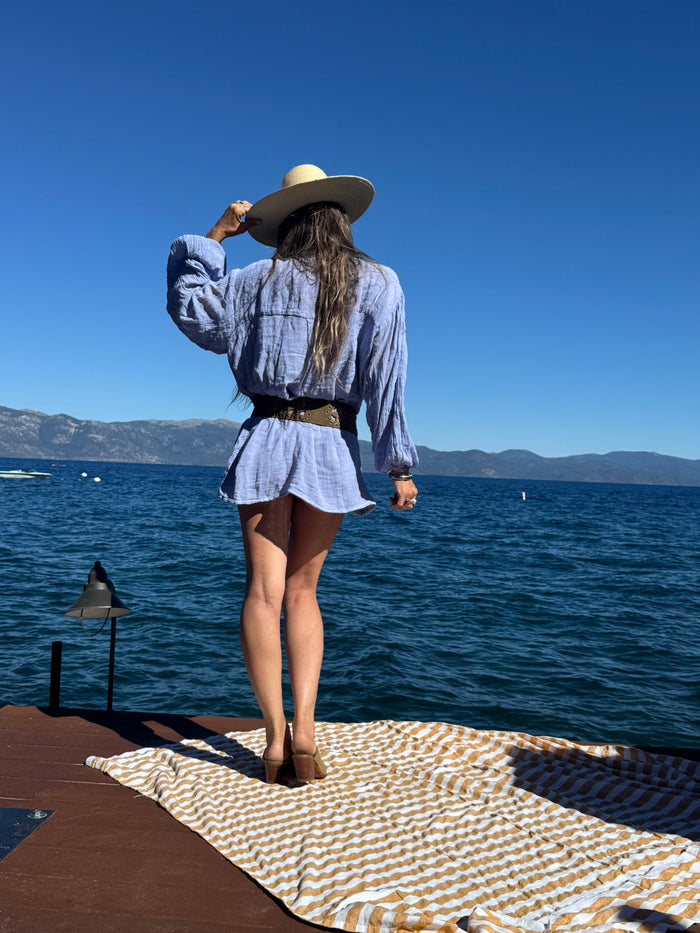 Bonny Button Up