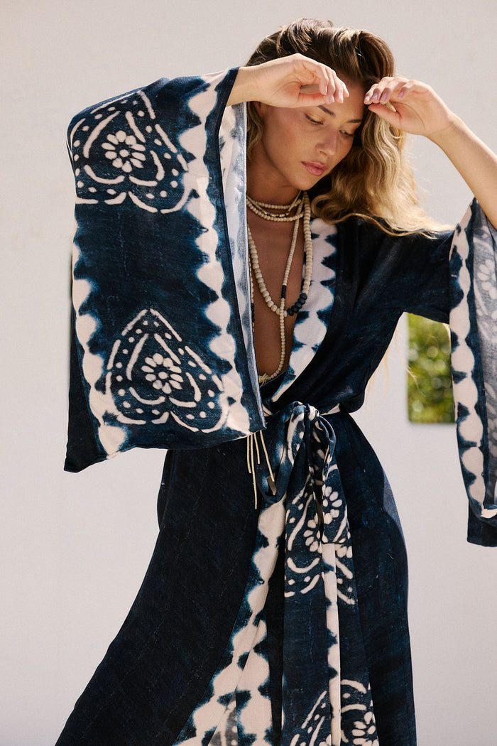 Drifters Mantra Kimono